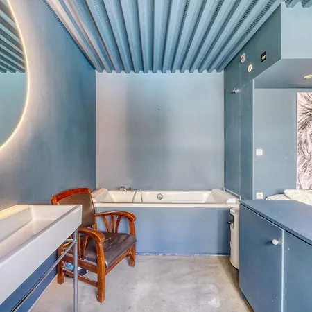 Grand Avec Piscine Privee, Climatisation Et 1 Parking Bordeaux