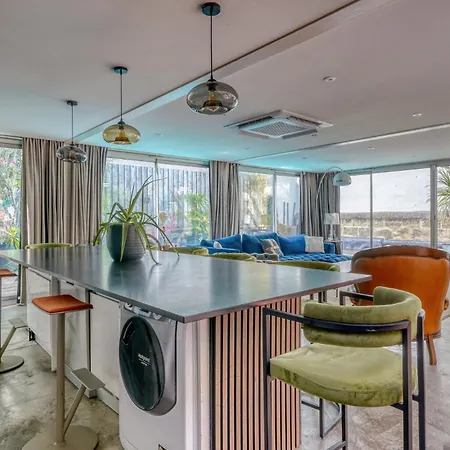 Grand Avec Piscine Privee, Climatisation Et 1 Parking Apartment