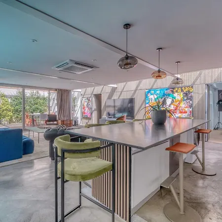 Grand Avec Piscine Privee, Climatisation Et 1 Parking Apartament